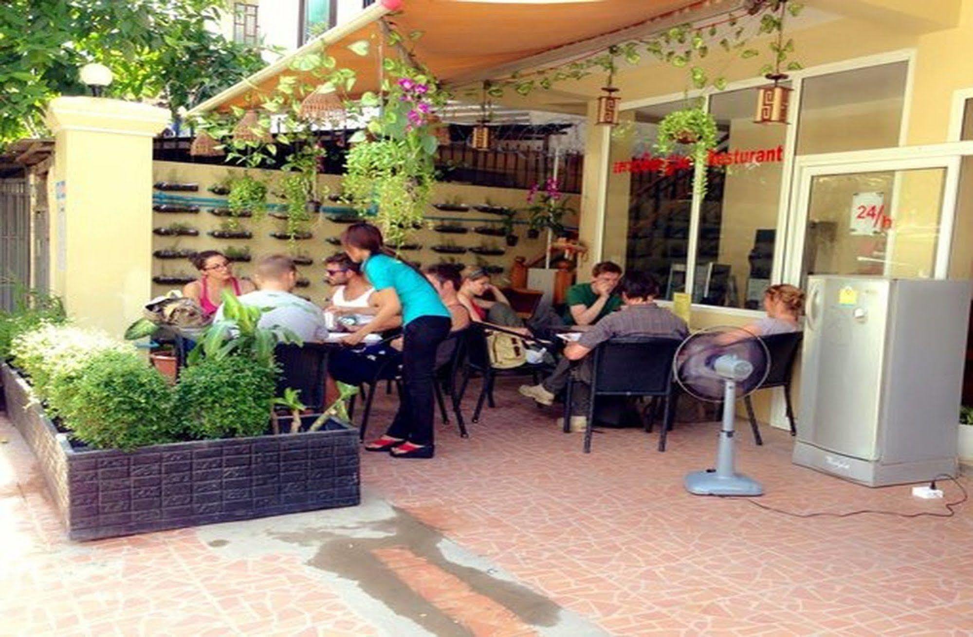 Homeland Guesthouse Phnom Penh Exterior foto